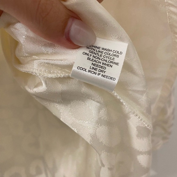 NWT Retrology Cheetah Print White Blouse with Cage Sleeves medium - Picture 7 of 8